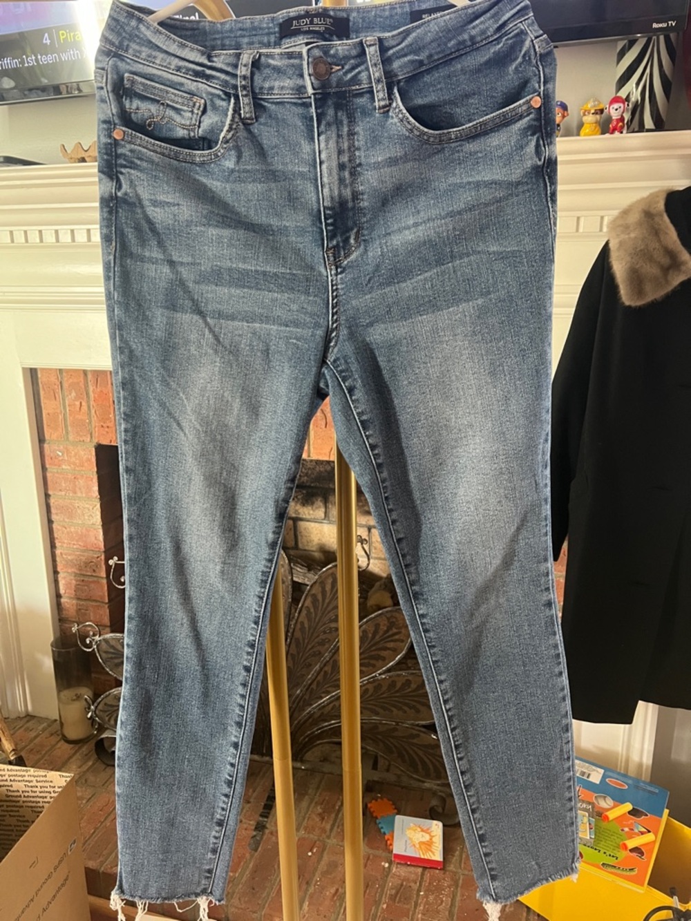 Judy Blue Ankle Crop Mid soft, Stretch, Tummy Control 👖 9/29